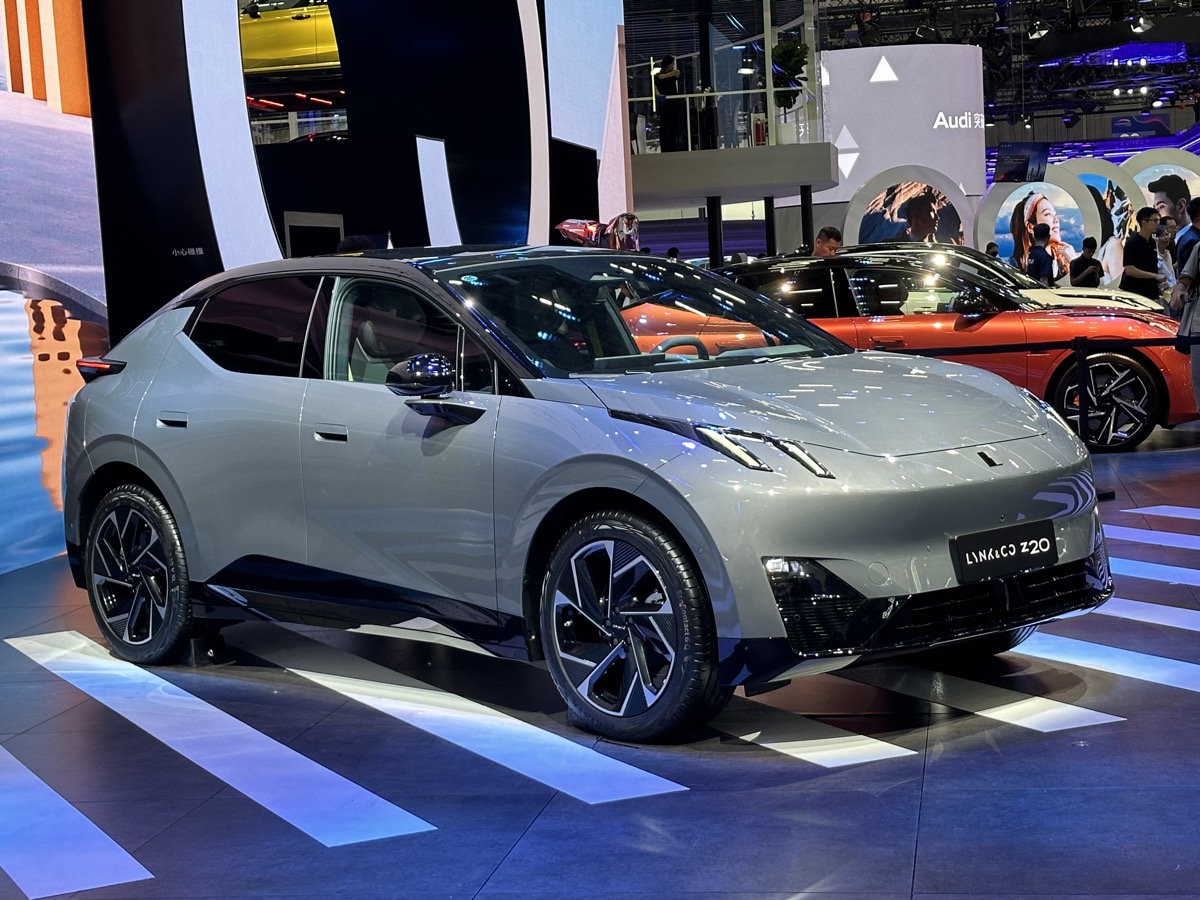 Lynk & Co 02